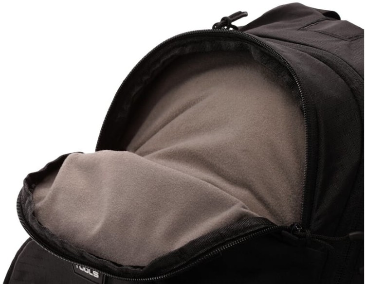 T4CTO000051-PLECAK-TOTAL-20L-BLACK-14.jpg