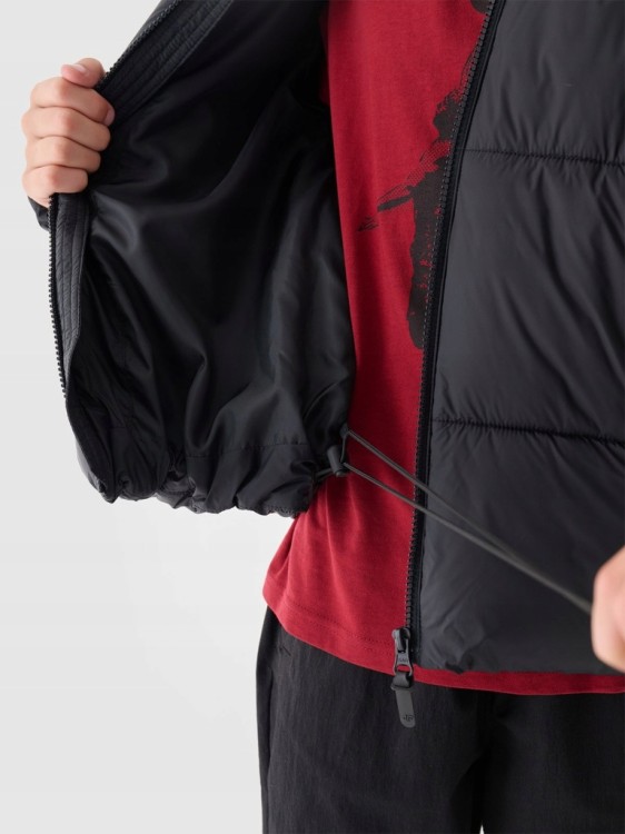 Chłopięca puchowa kurtka 4F DJAM463 20S czarny