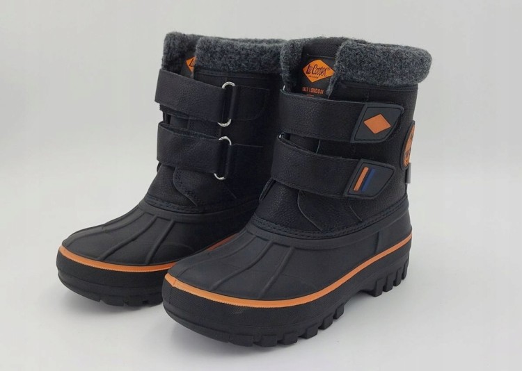 Dziecięce śniegowce Lee Cooper LCJ-24-44-2865K czarny