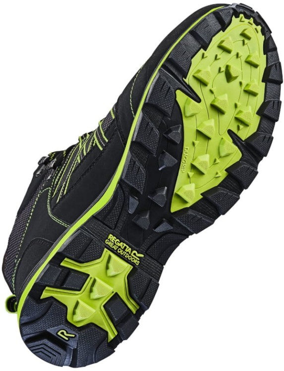 Web version-Mens Samaris angled 2.jpg