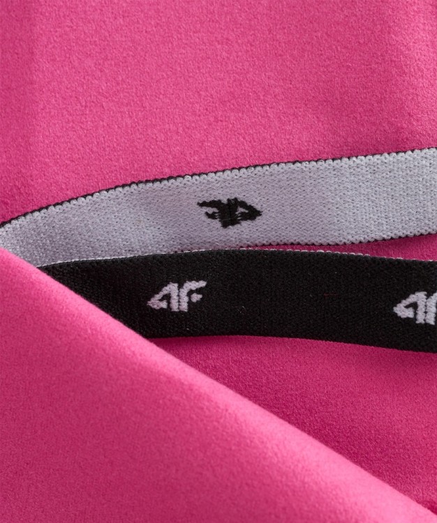 Ręcznik szybkoschnący z mikrofibry 80x130cm 4F TOWU075 54S różowy