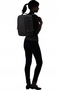 Plecak turystyczny kabinowy American Tourister Take2cabin czarny 24 L
