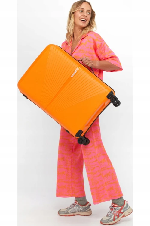 Walizka American Tourister Airconic 67cm średnia 128187/B048 pomarańczowy