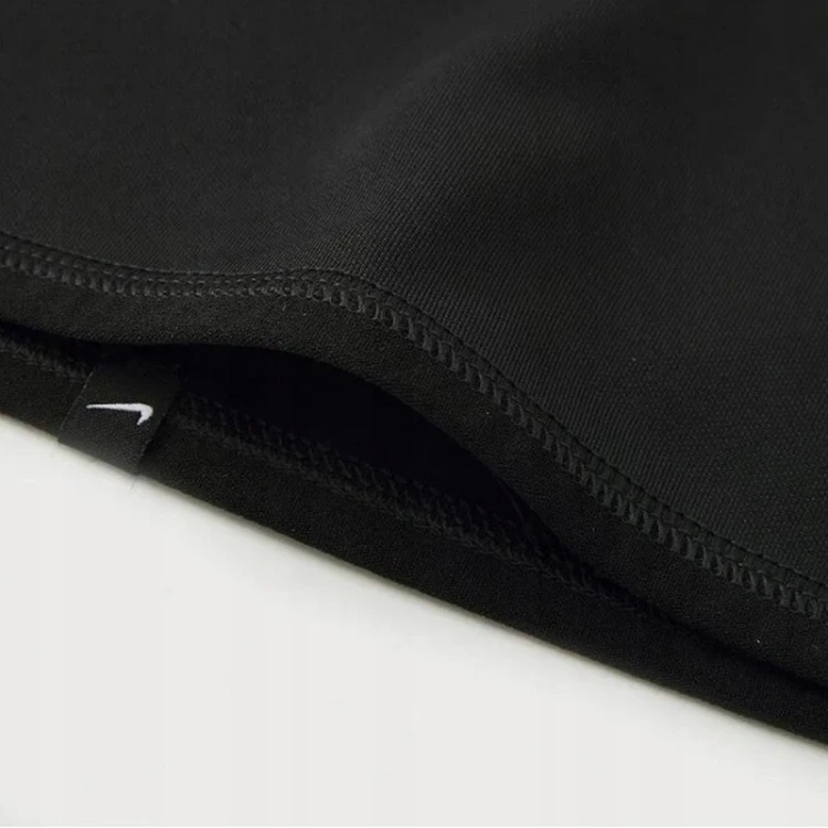 Komin na szyję Nike termoaktywny 0524.010 czarny